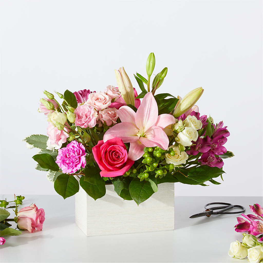 Sweetberry Box – A Florist Original – The Flower Shop, Sacramento CA