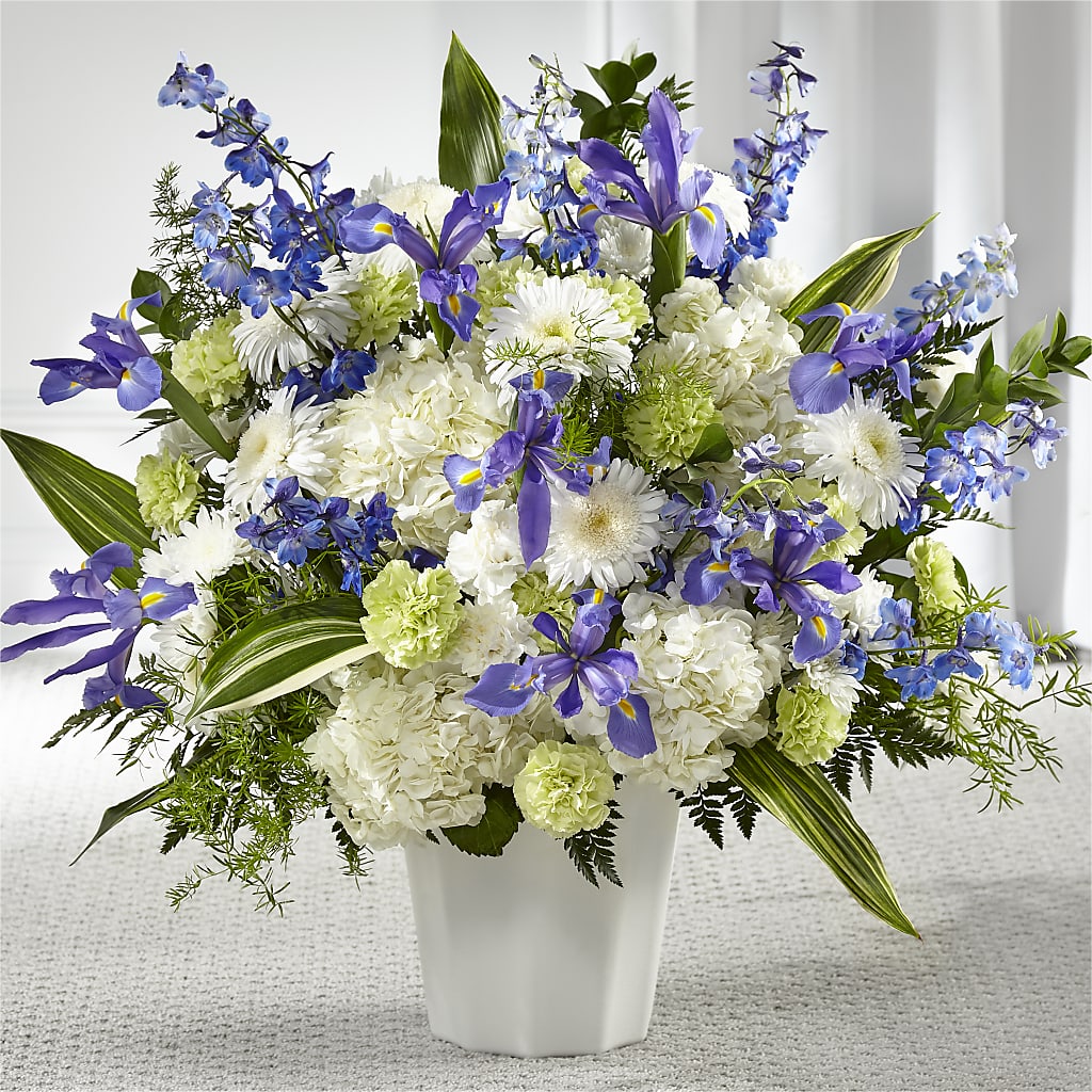 Soft Serenity Floor Basket – The Flower Shop, Sacramento CA