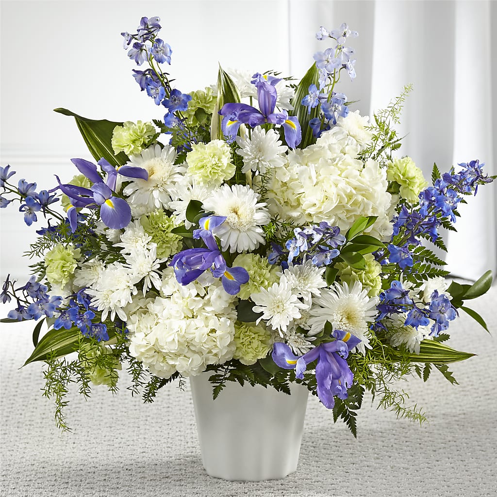 Soft Serenity Floor Basket – The Flower Shop, Sacramento CA