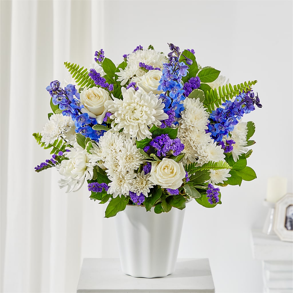 Hold Dear Tabletop Basket – The Flower Shop, Sacramento CA