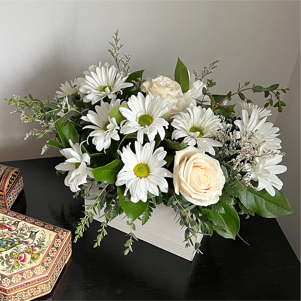 Fresh Linen Box Bouquet –  The Flower Shop, Sacramento CA