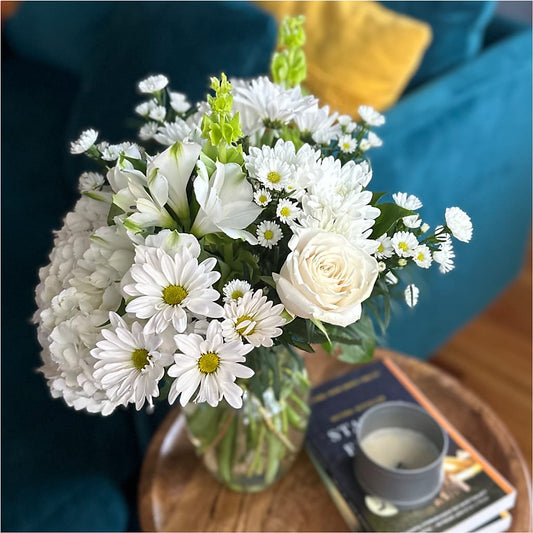 Classic Ivory – A Florist Original –  The Flower Shop, Sacramento CA