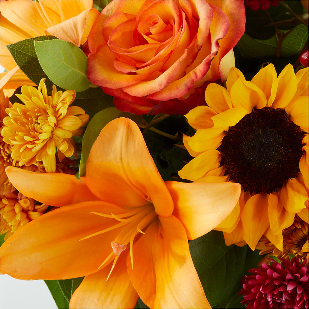 Grateful Centerpiece –  The Flower Shop, Sacramento CA