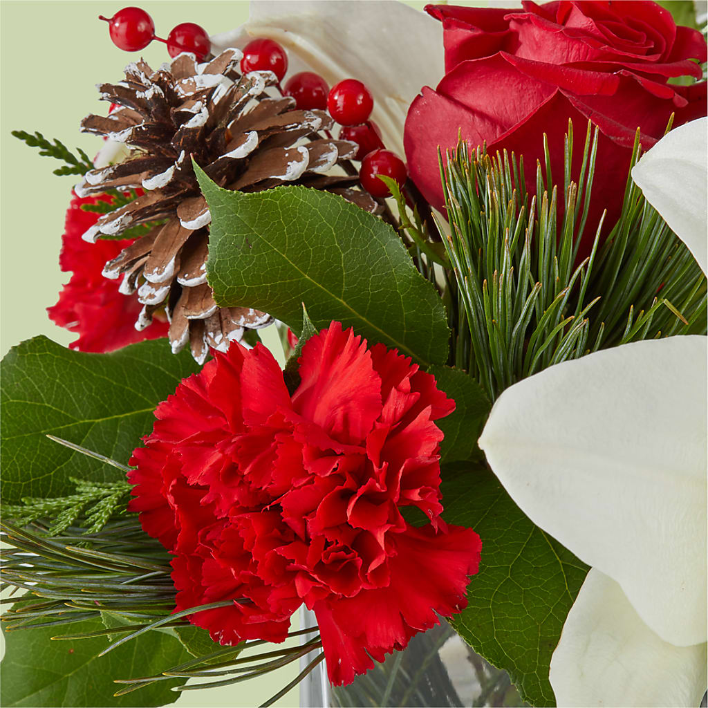 Glistening Icicles Bouquet –  The Flower Shop, Sacramento CA